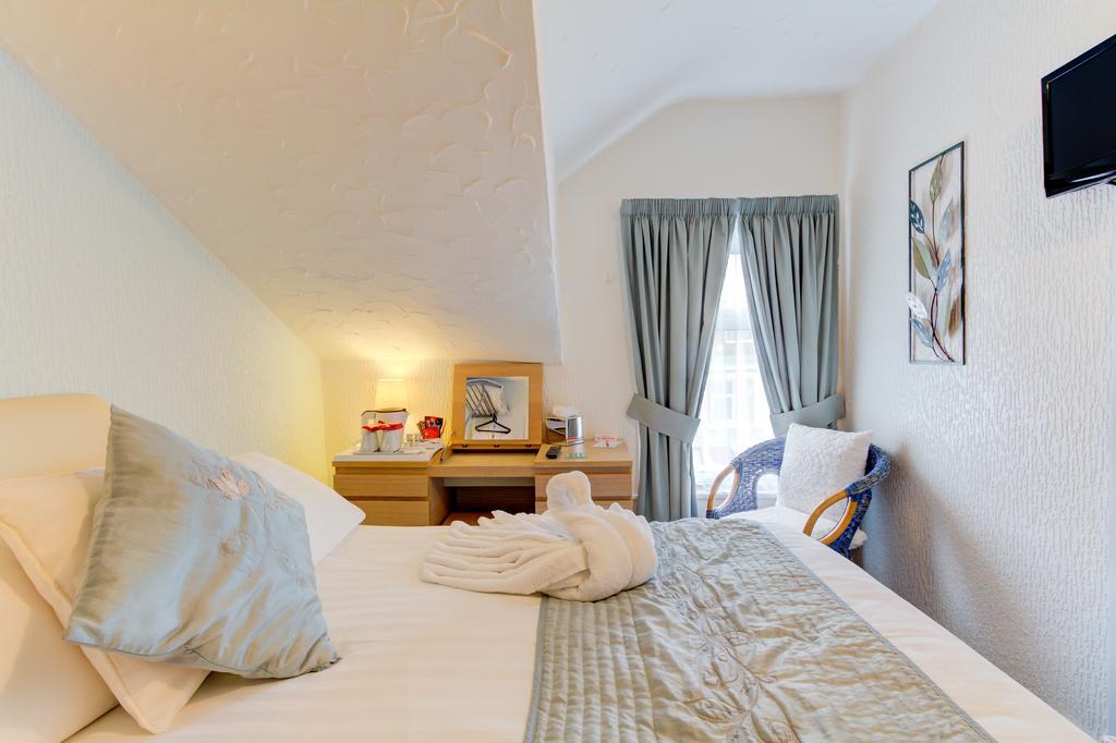 Hotel The Strathdon Blackpool Esterno foto